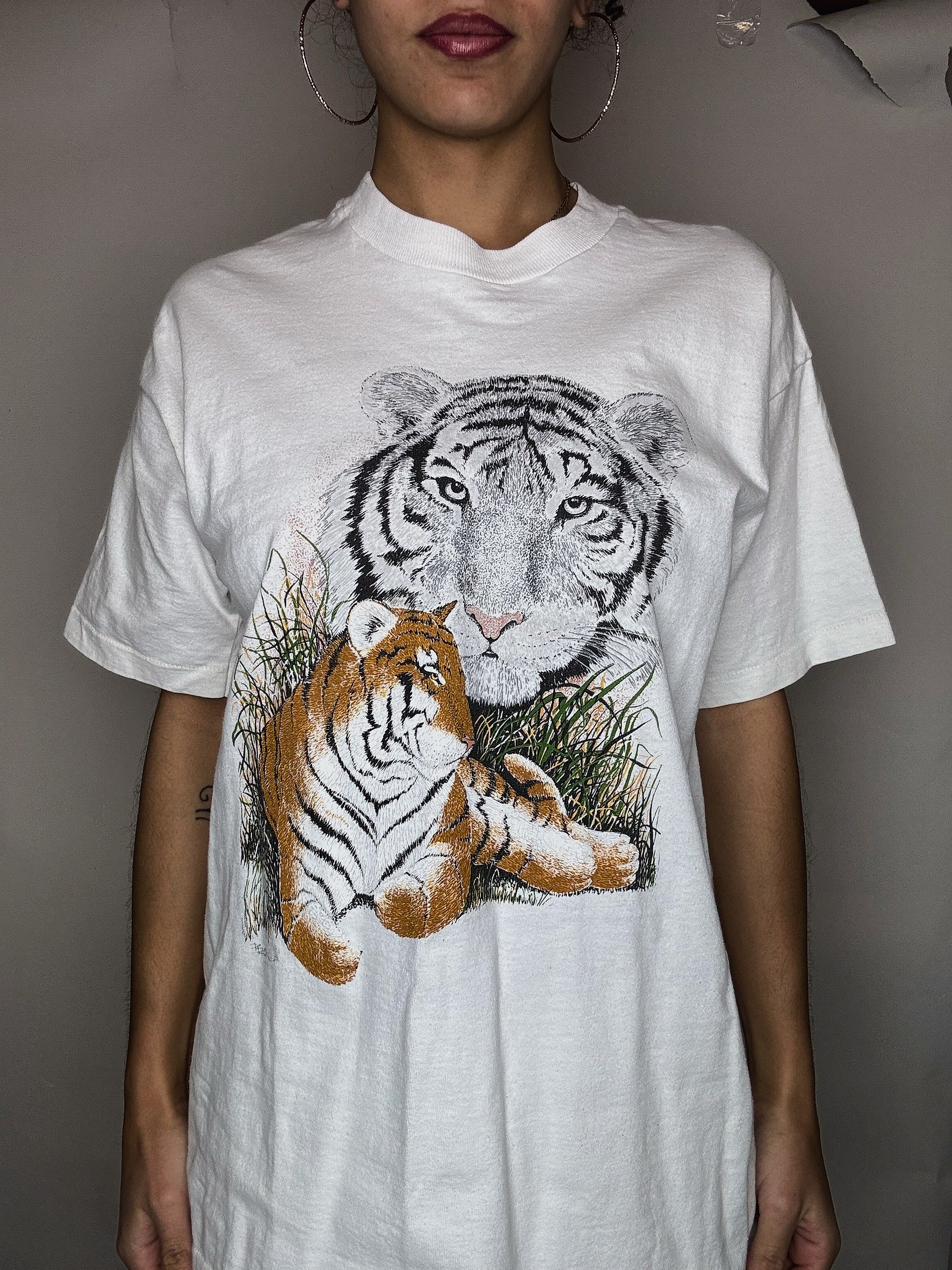 Weißes, kitschiges T-Shirt mit Tigern, Größe L, Vintage