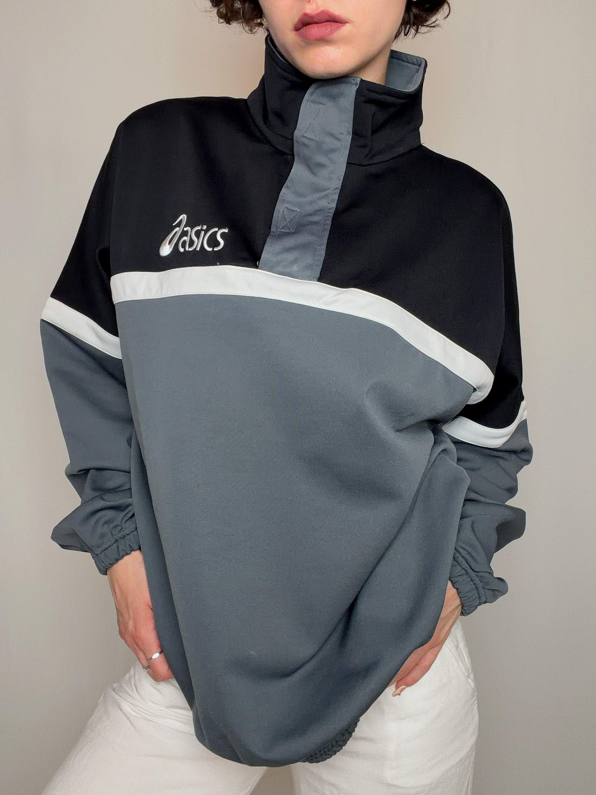 Sweat gris et noir Asics XL vintage