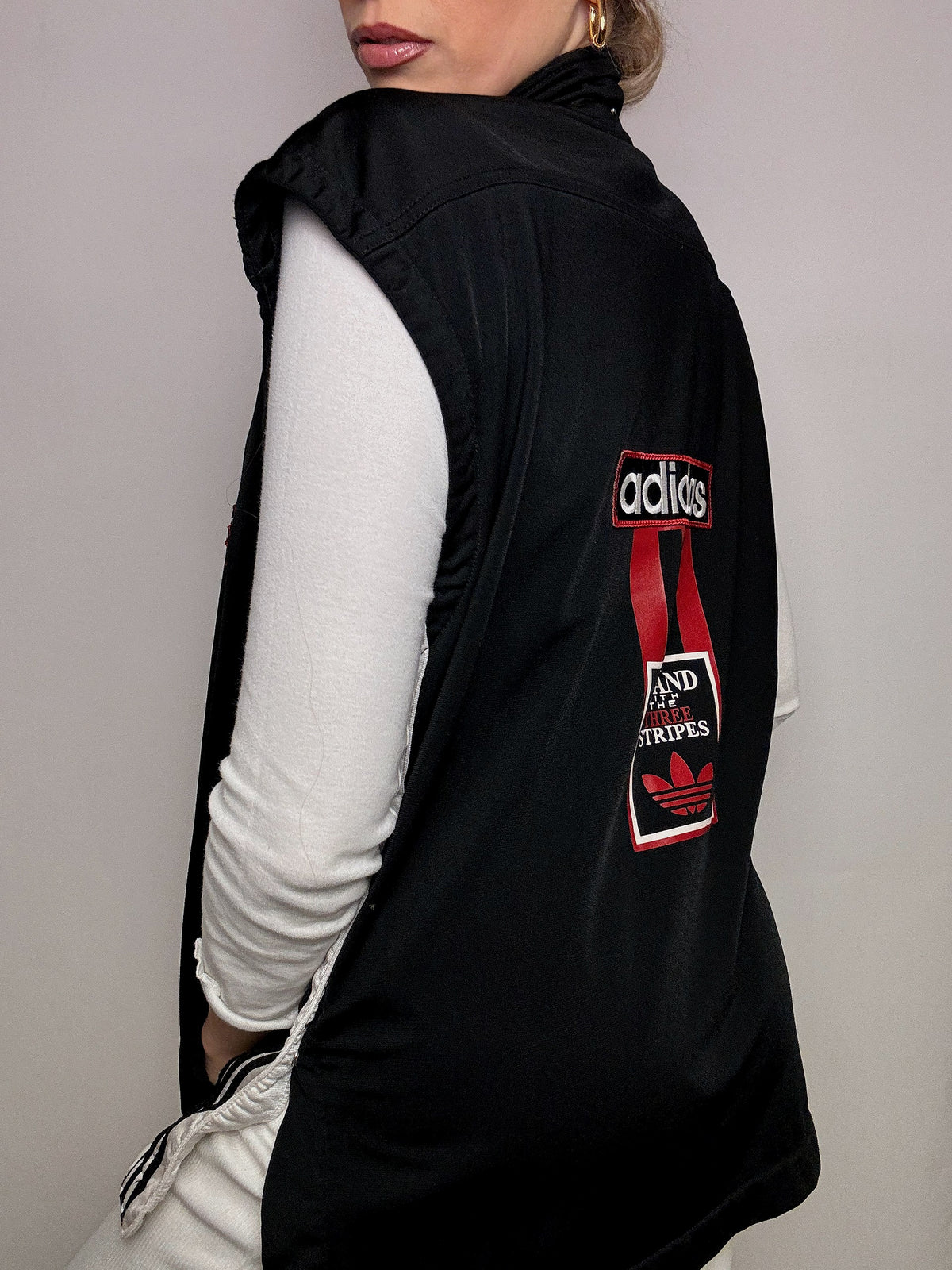 ADIDAS L/XL Vintage Schwarze Sportweste
