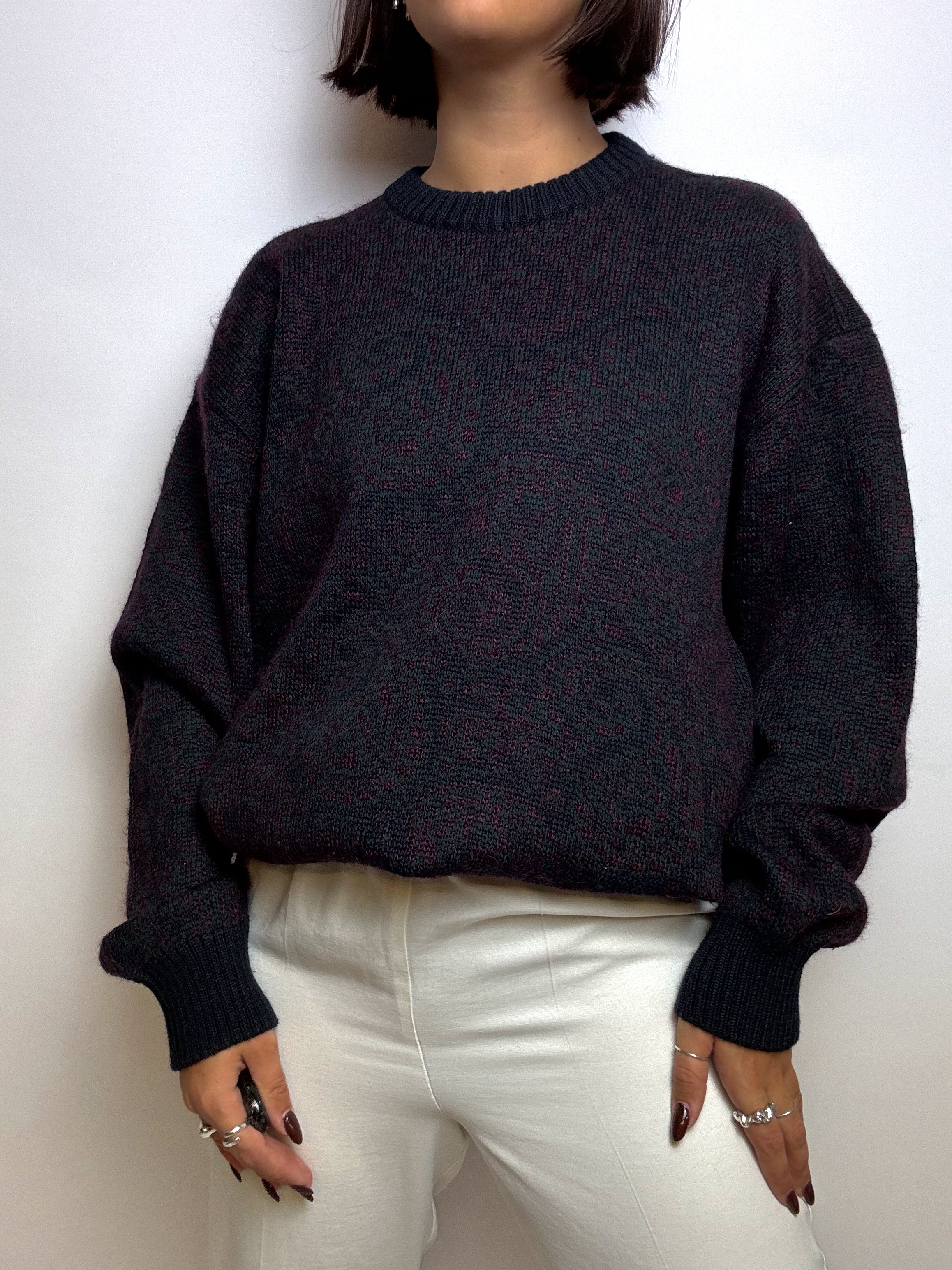 Dark blue vintage wool sweater M/L 