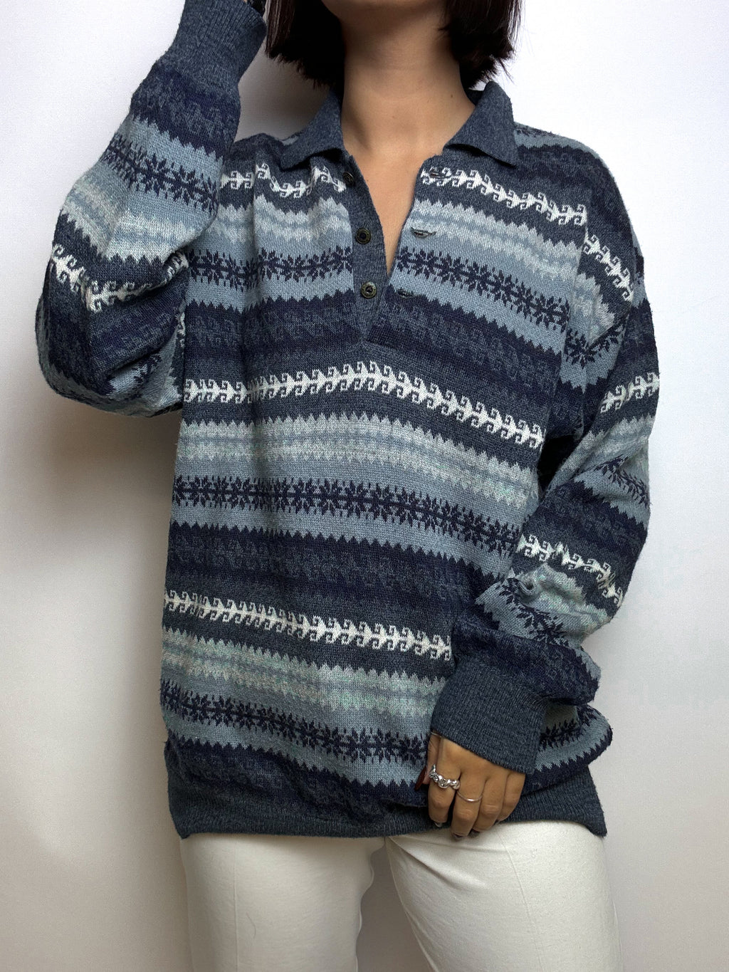 Blue vintage wool sweater M/L 