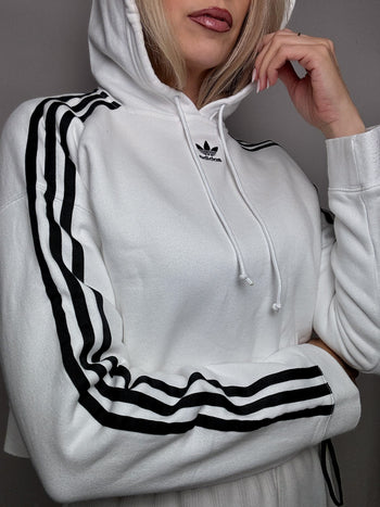 ADIDAS S vintage white cropped sweatshirt
