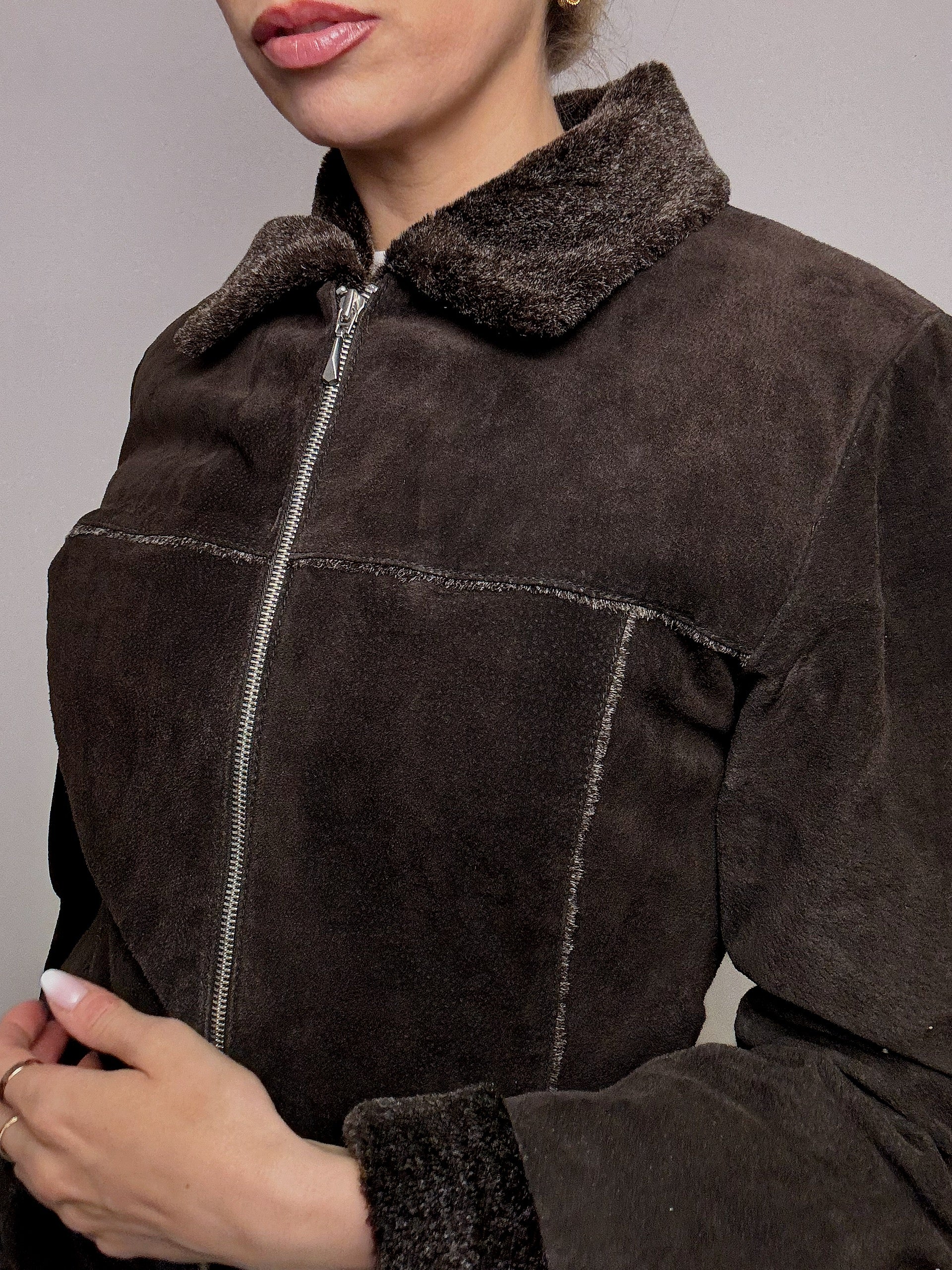 Vintage L taillierte braune Kunstpelzjacke