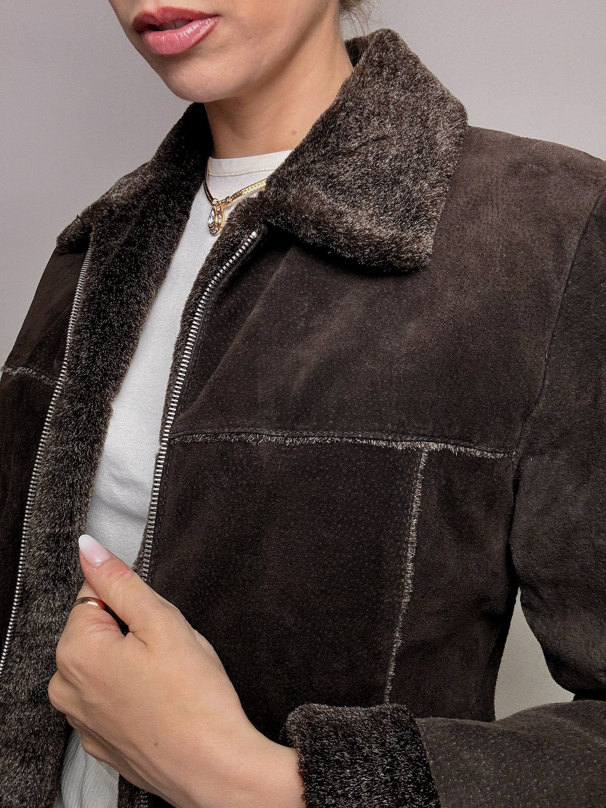 Vintage L taillierte braune Kunstpelzjacke