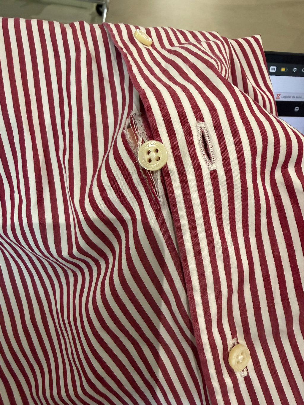 Vintage red and white striped shirt L
