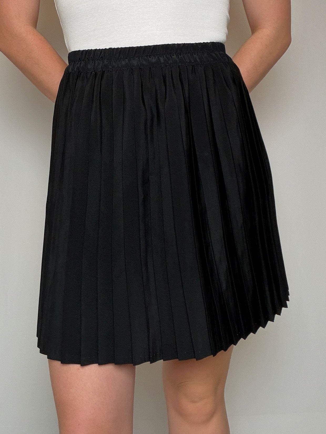 Jupe plissée noire S/M vintage