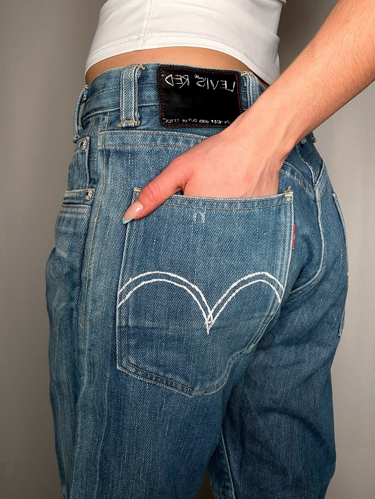 Jean Levi's Red W31 vintage