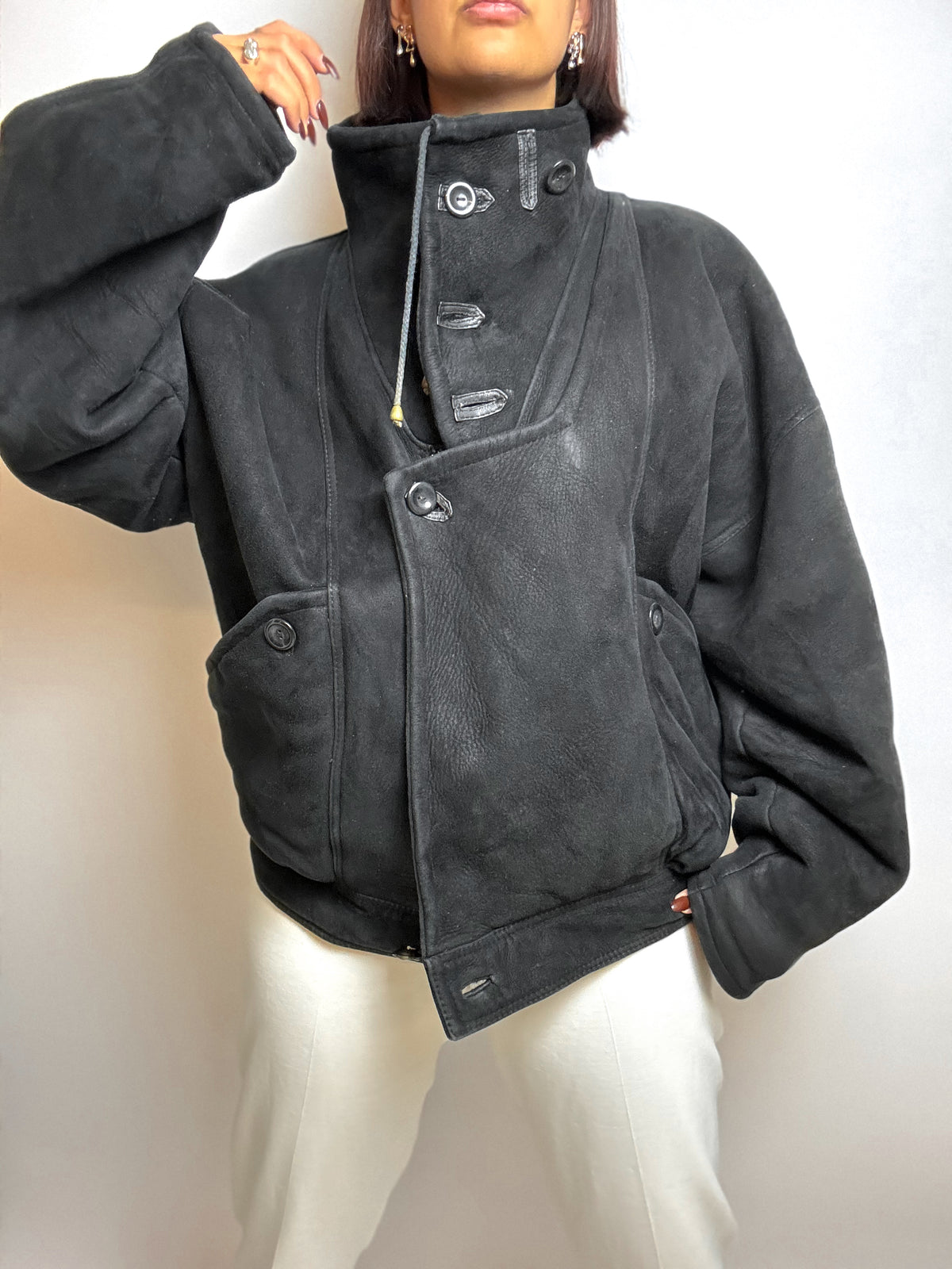 Black leather bomber with vintage sheepskin collar M 