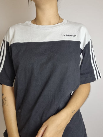 T-shirt vintage noir et blanc Adidas M