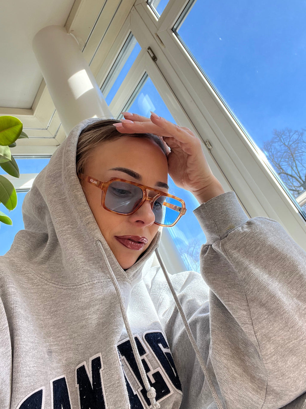 Blaue, recycelte, rechteckige Vintage-Brille mit blauen Gläsern 