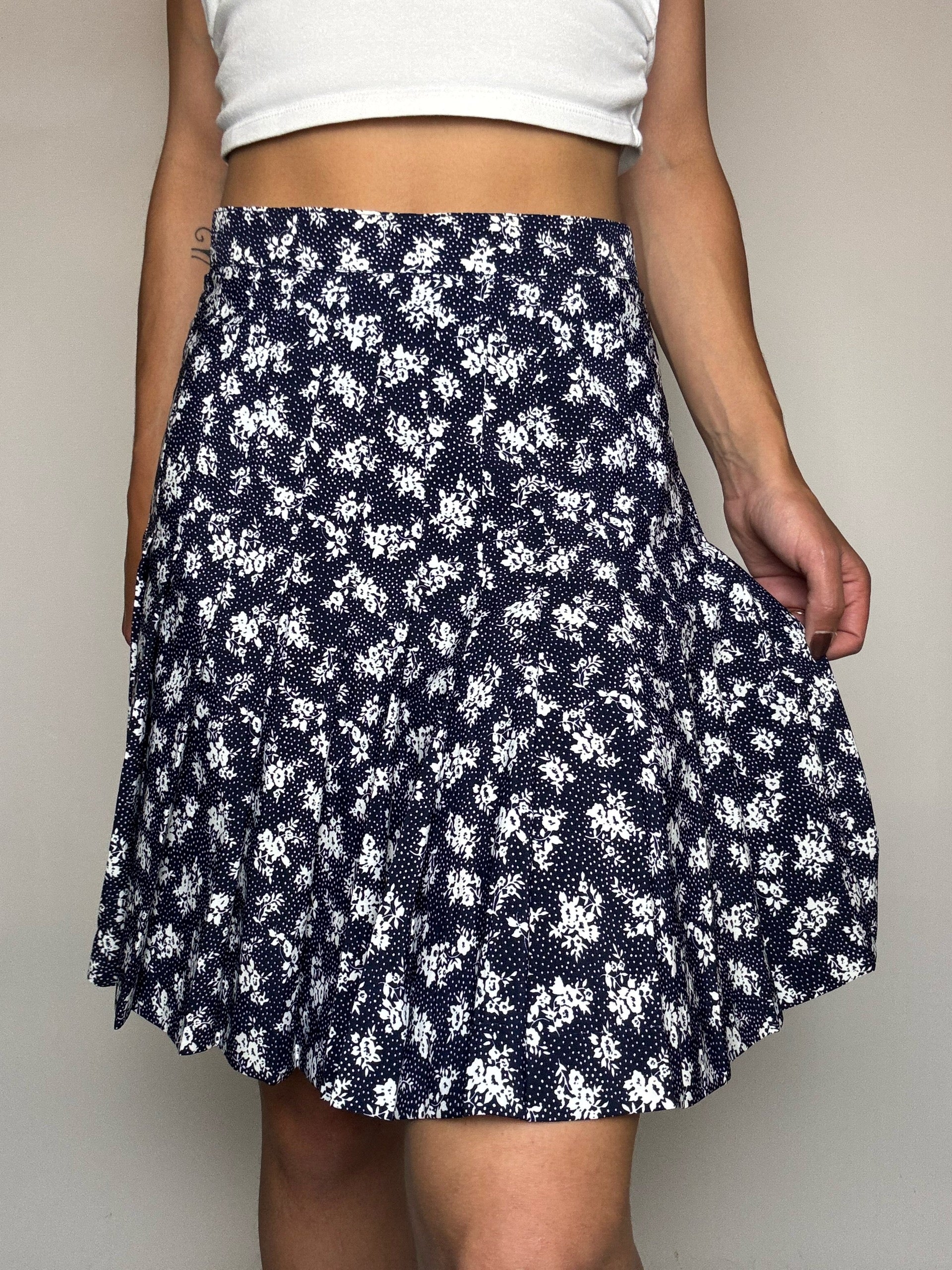 Vintage marineblauer fließender Rock mit Print, Größe S