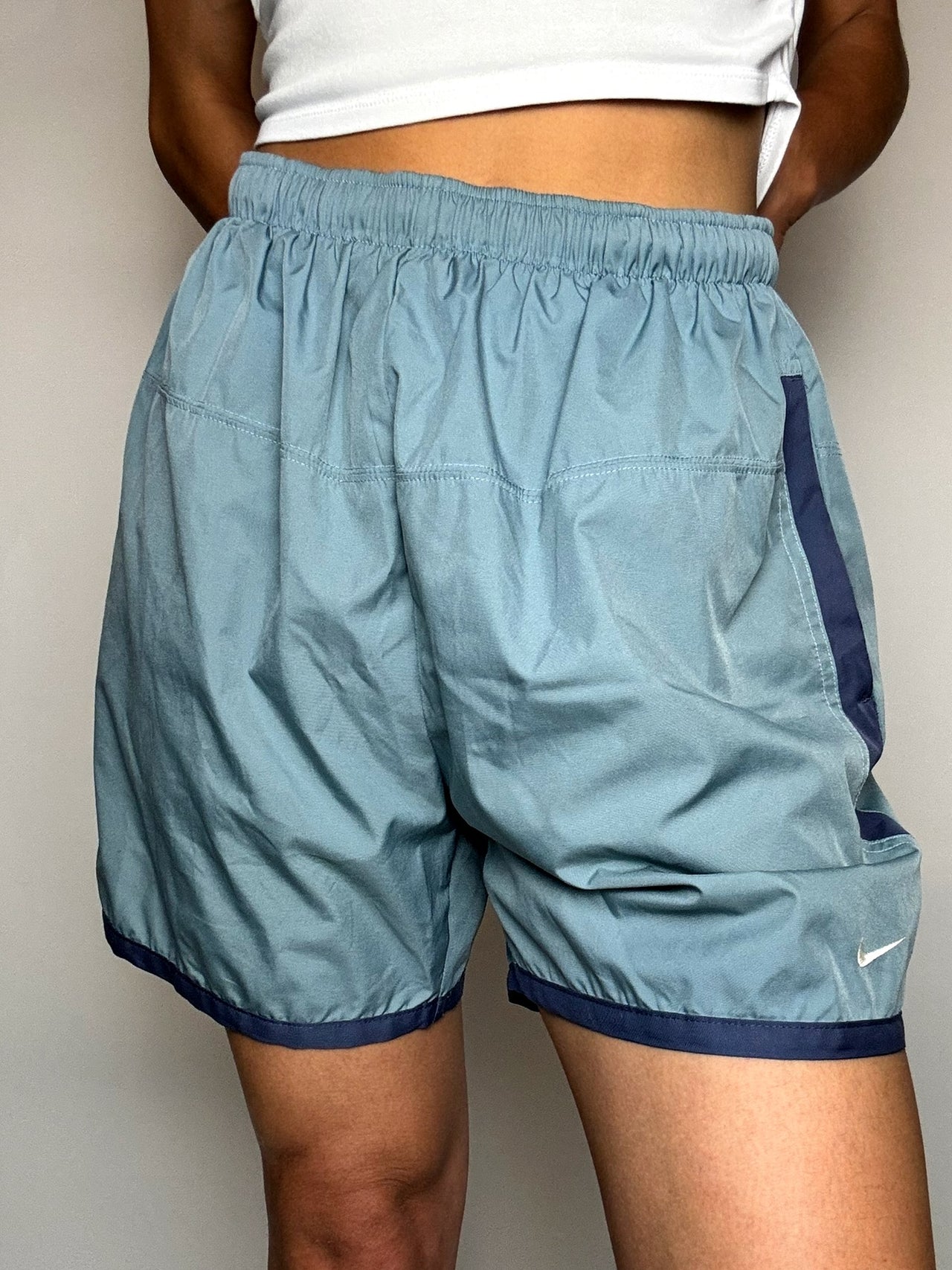 Short de sport bleu NIKE M vintage