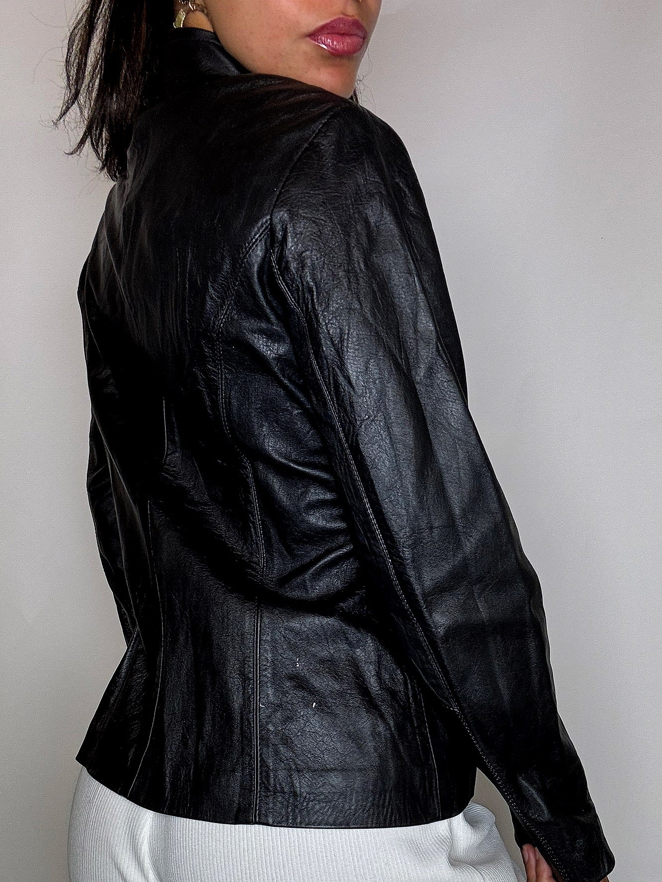 Veste en cuir cintrée noire S/M vintage