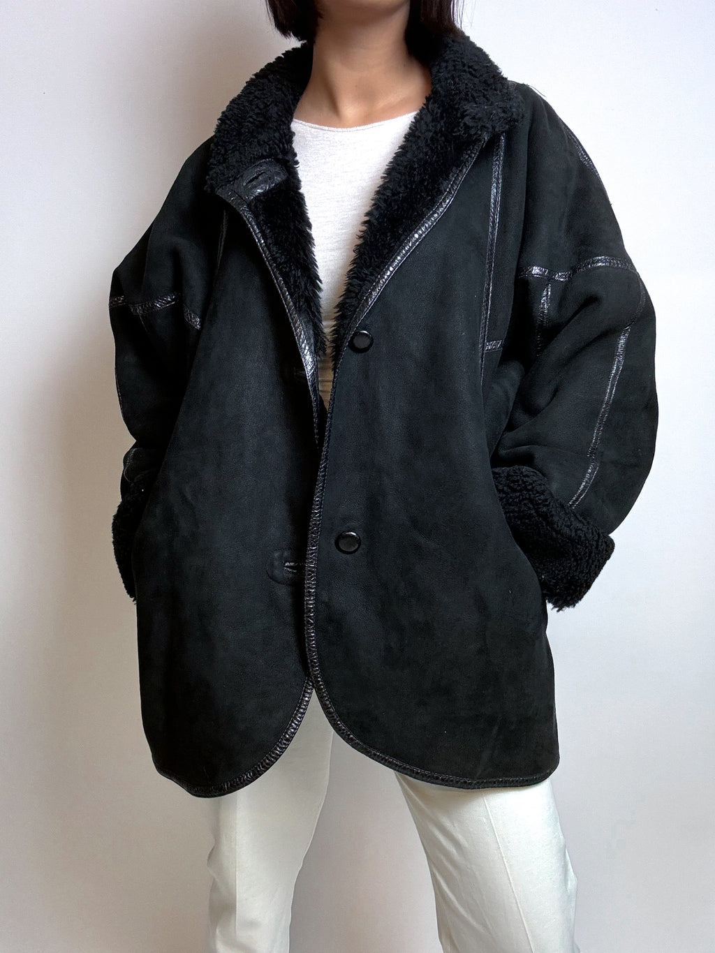 Black vintage shearling jacket M 