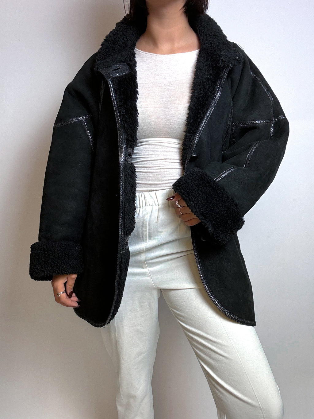 Black vintage shearling jacket M 