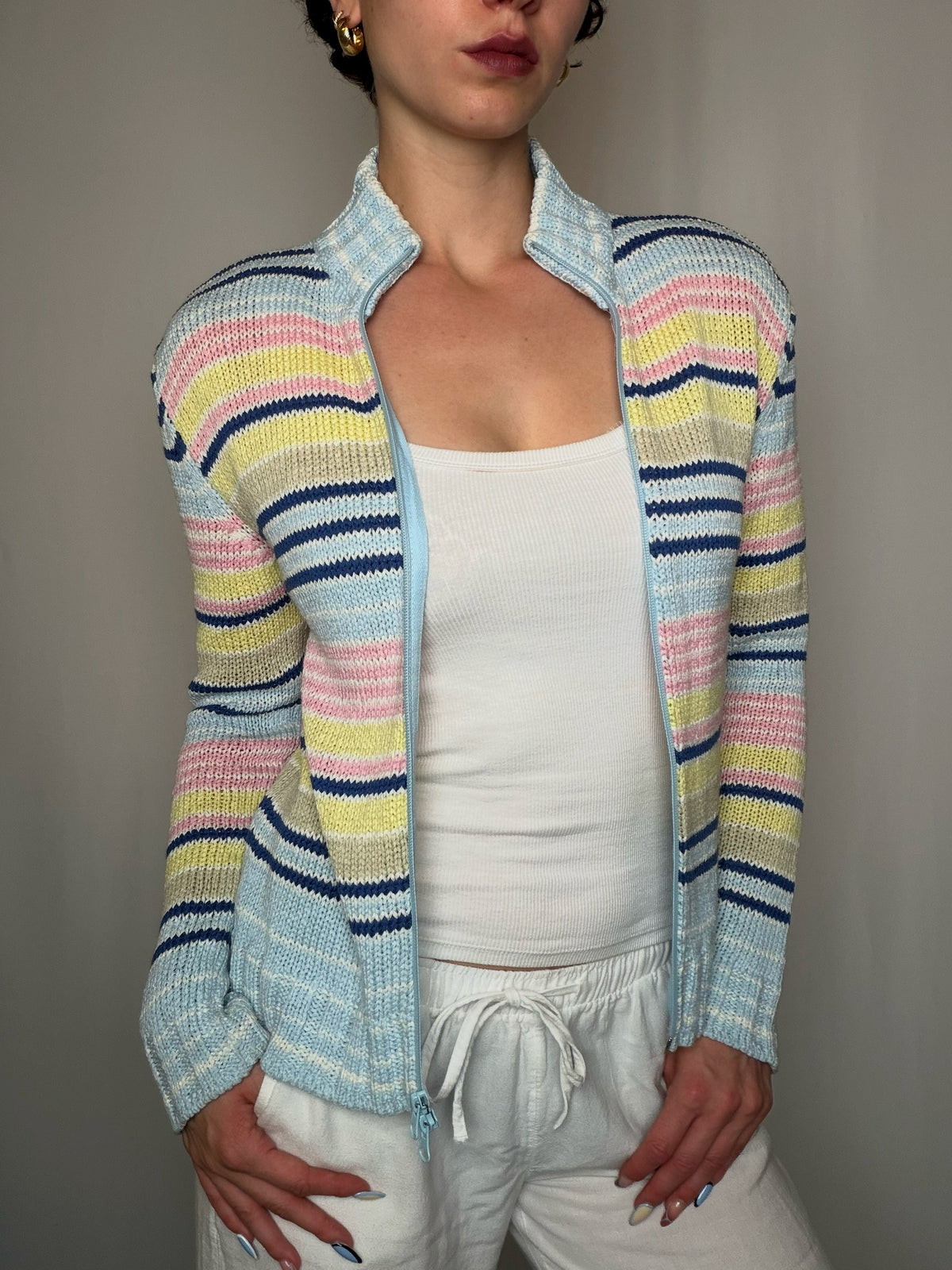 Vintage gestreifte Strickjacke mit Reißverschluss, Pastell, Gr. M