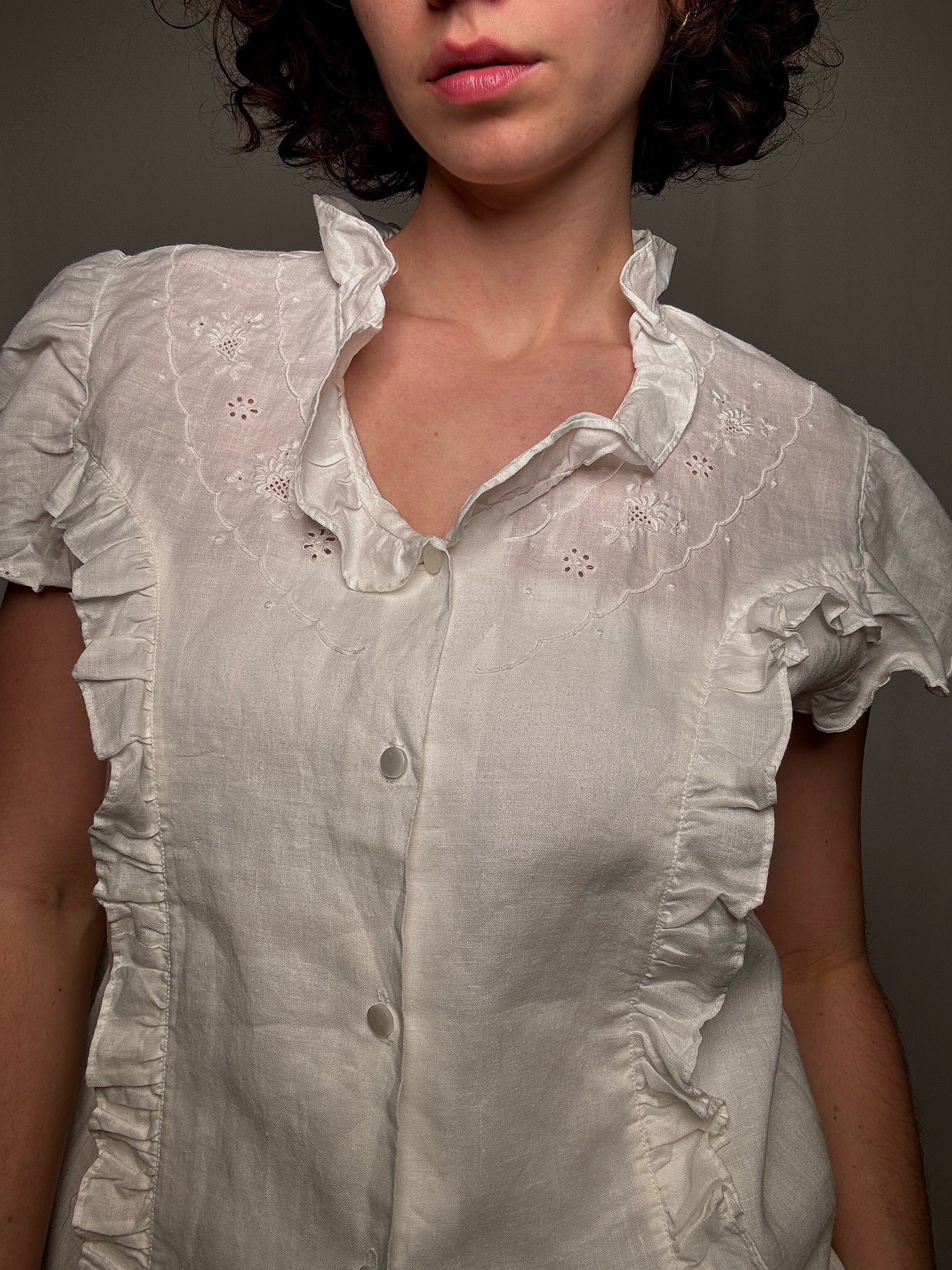 Chemisier brodé en lin M/L vintage