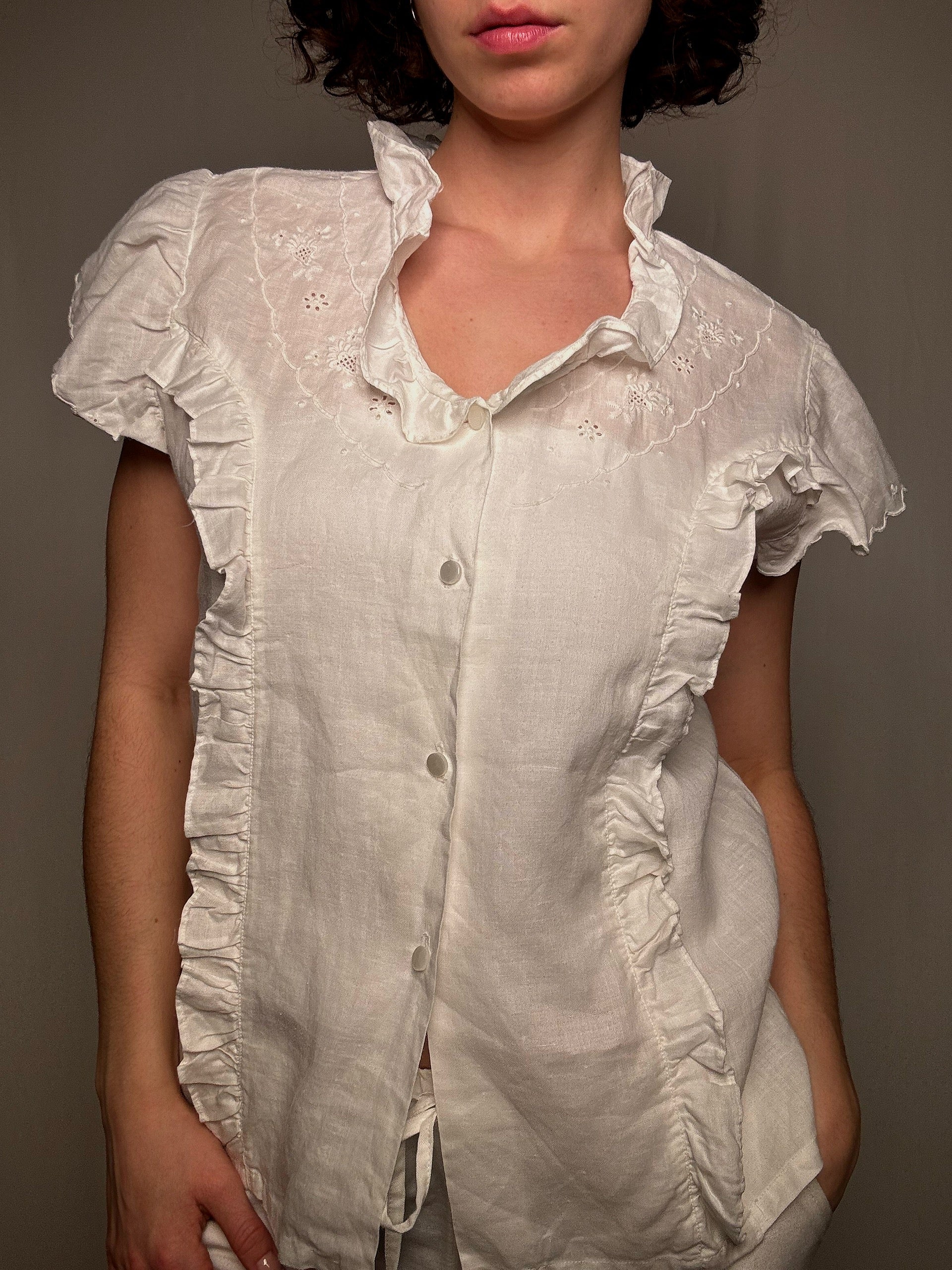 Chemisier brodé en lin M/L vintage