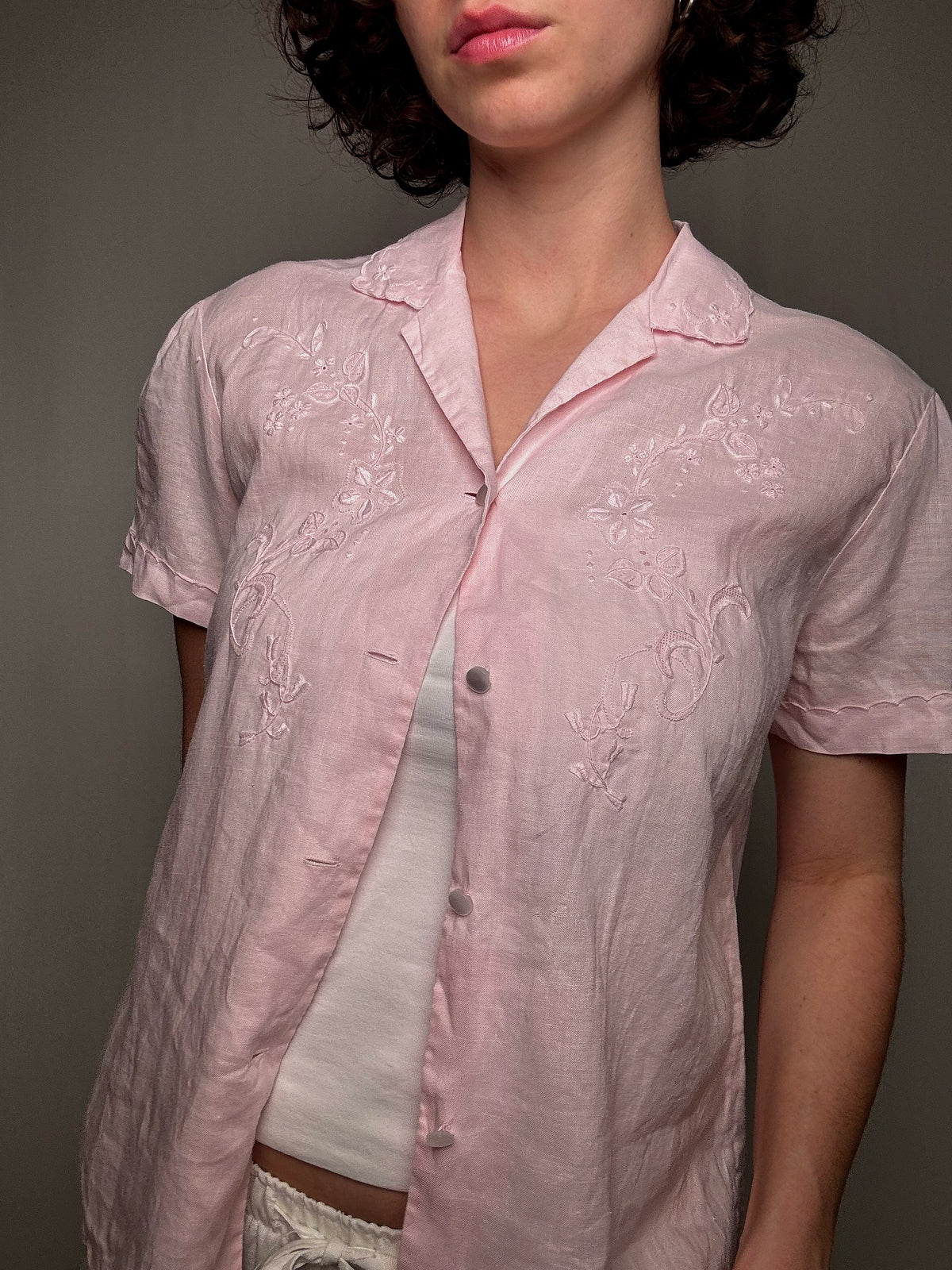 Chemisier brodé en lin M/L vintage