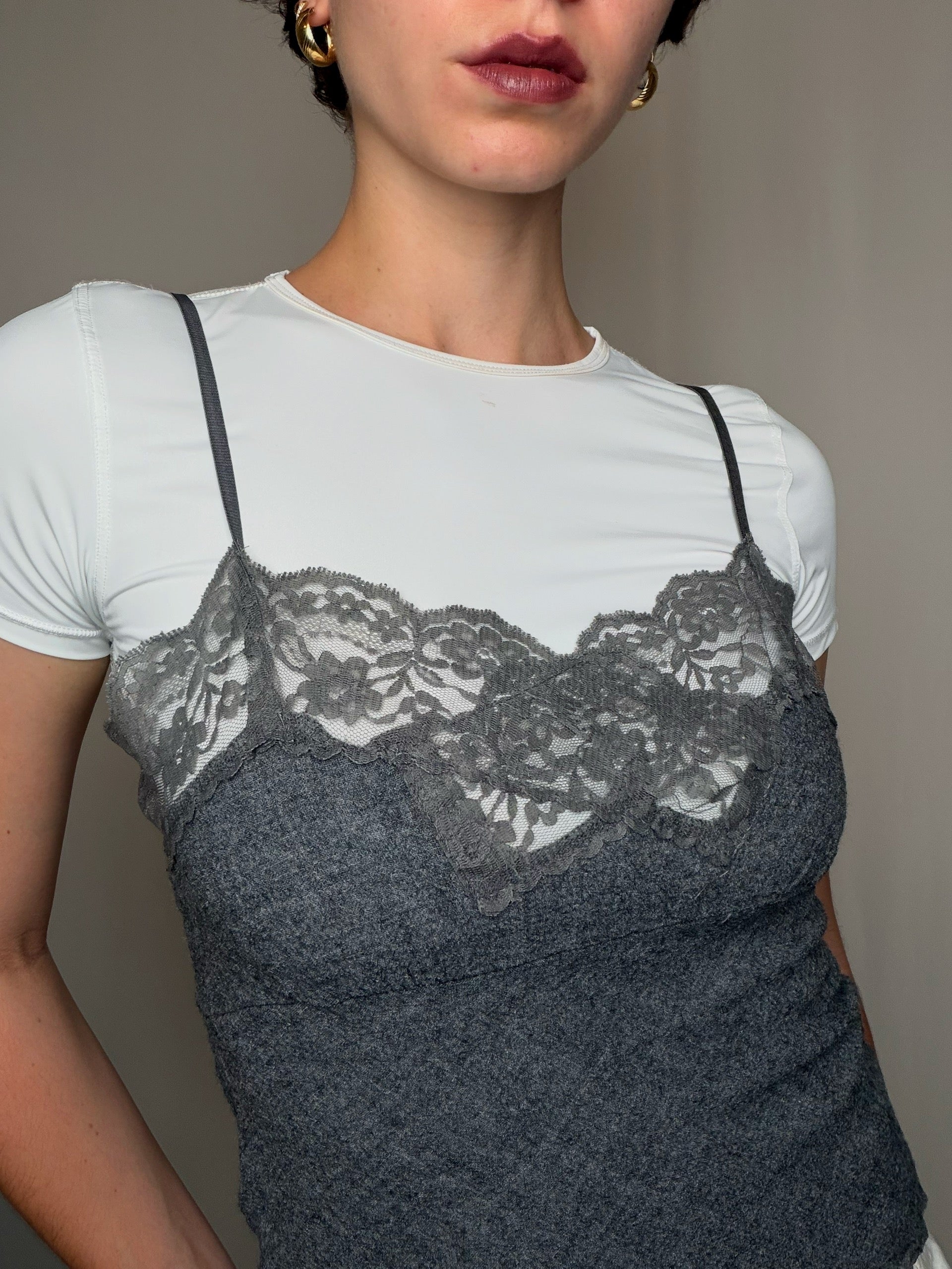 Top à bretelles et dentelle gris M/L vintage