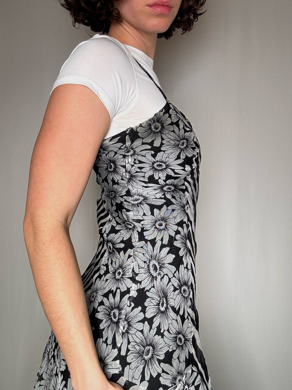 robe à volants noire et grise S vintage