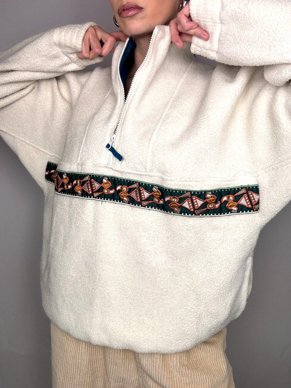 Vintage Cream M/L Thick Pocket Fleece