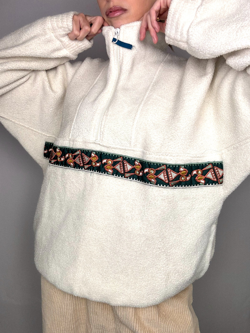Vintage Cream M/L Thick Pocket Fleece