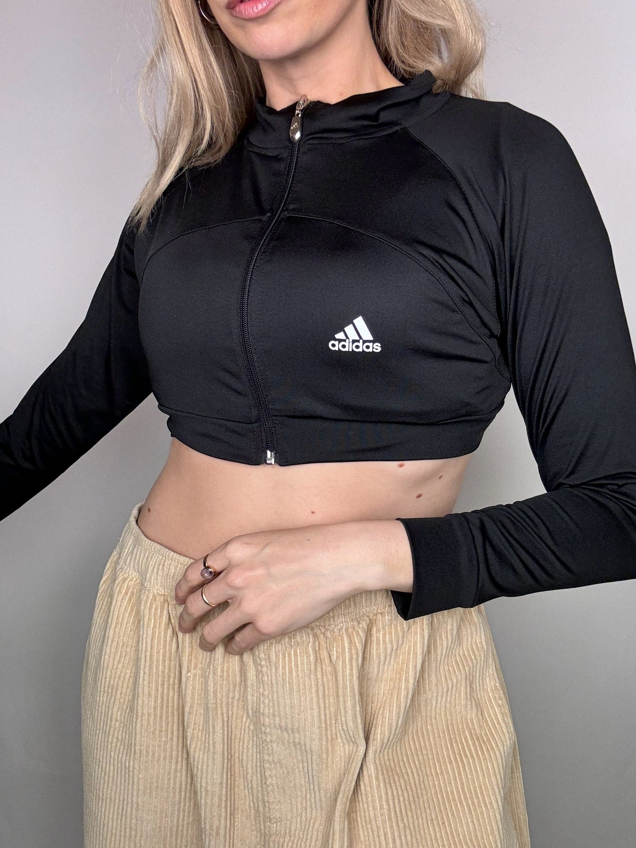 Veste de sport crop cintrée noire ADIDAS S vintage