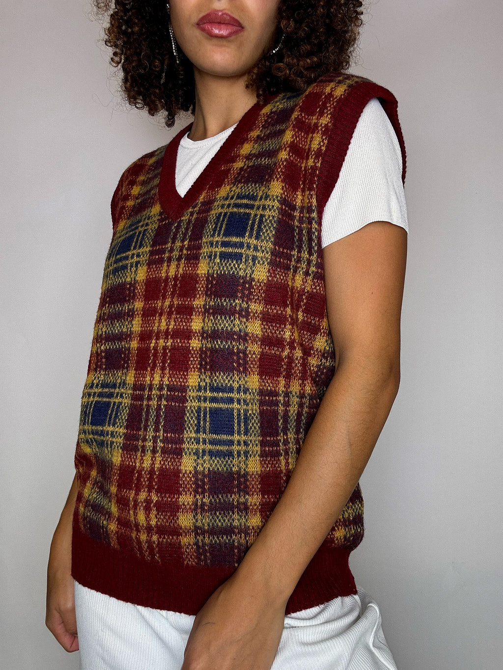 Gilet en maille à carreaux rouges et jaunes M vintage