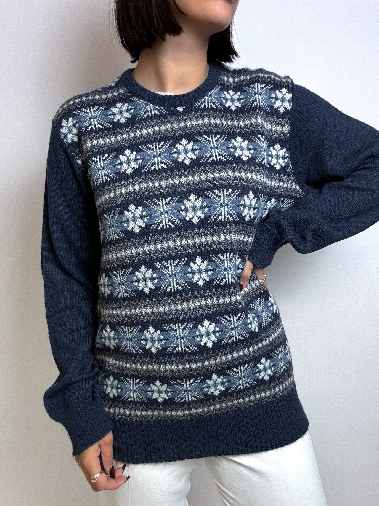 Blue vintage wool chalet pattern sweater M 