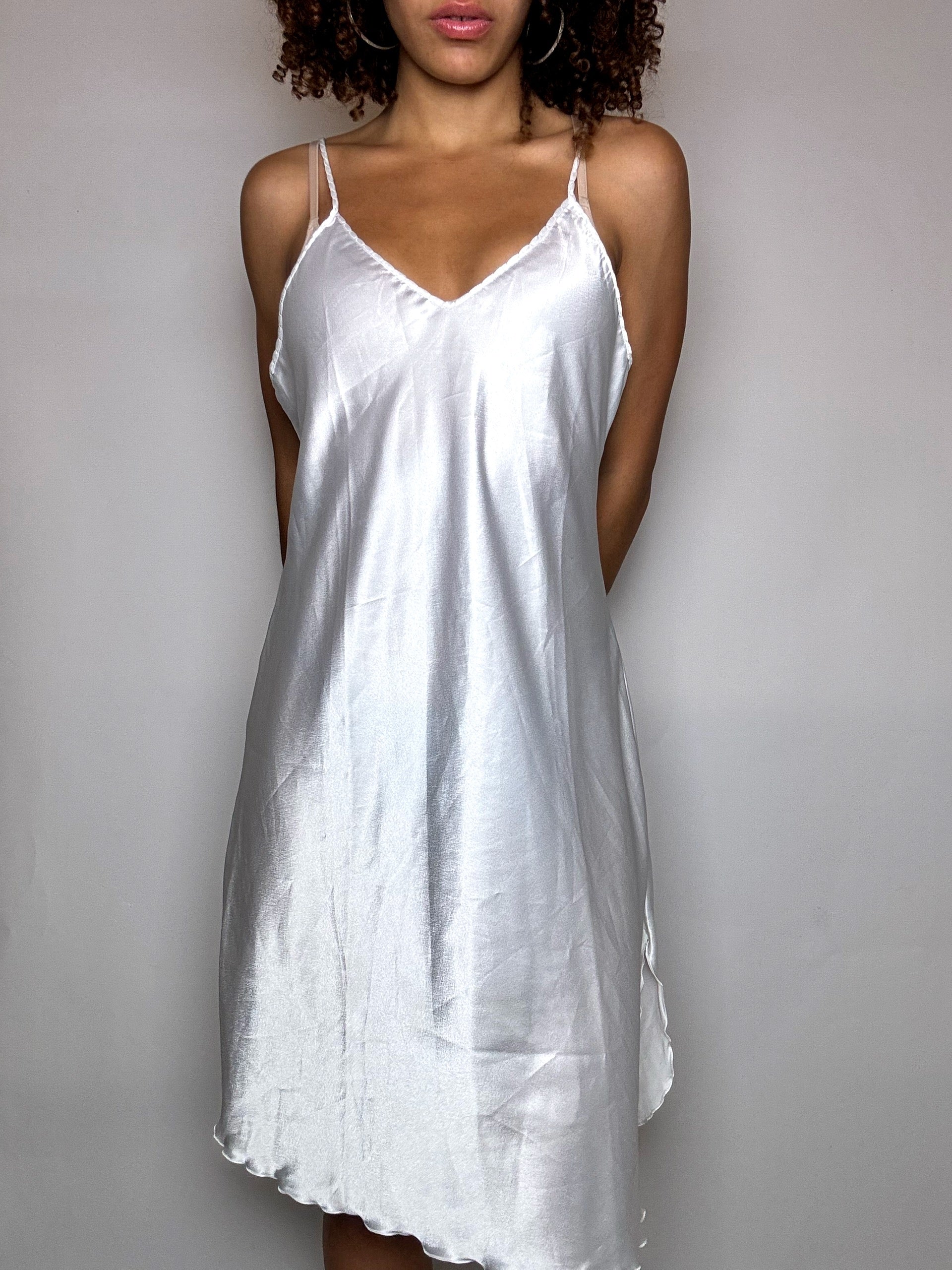 Vintage-Kleid aus weißem Satin, Größe S/M
