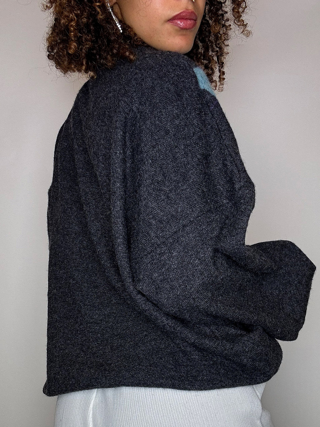 Pull en maille col rond à carreaux gris XXL vintage