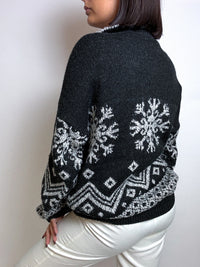 Dark gray sweater with vintage zip M/L 