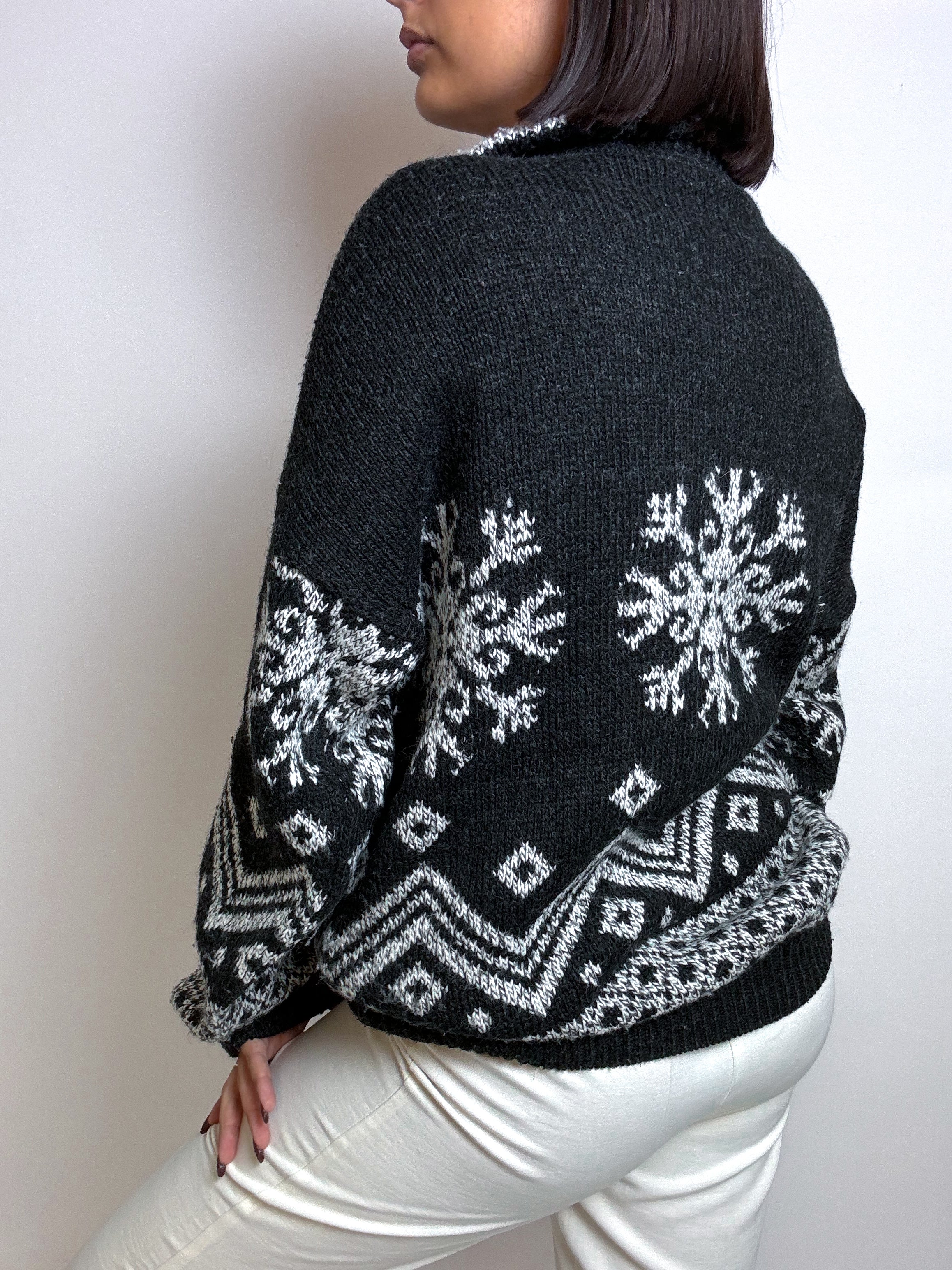 Dark gray sweater with vintage zip M/L 