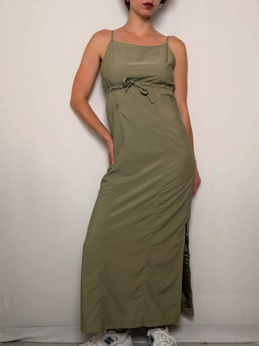 Khakifarbenes Kleid im Technikeffekt S/M Vintage