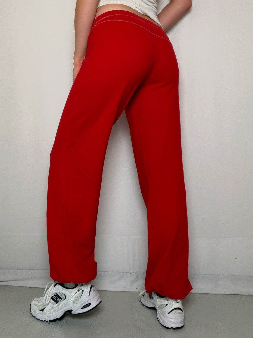 Pantalon de jogging rouge Nike. M vintage