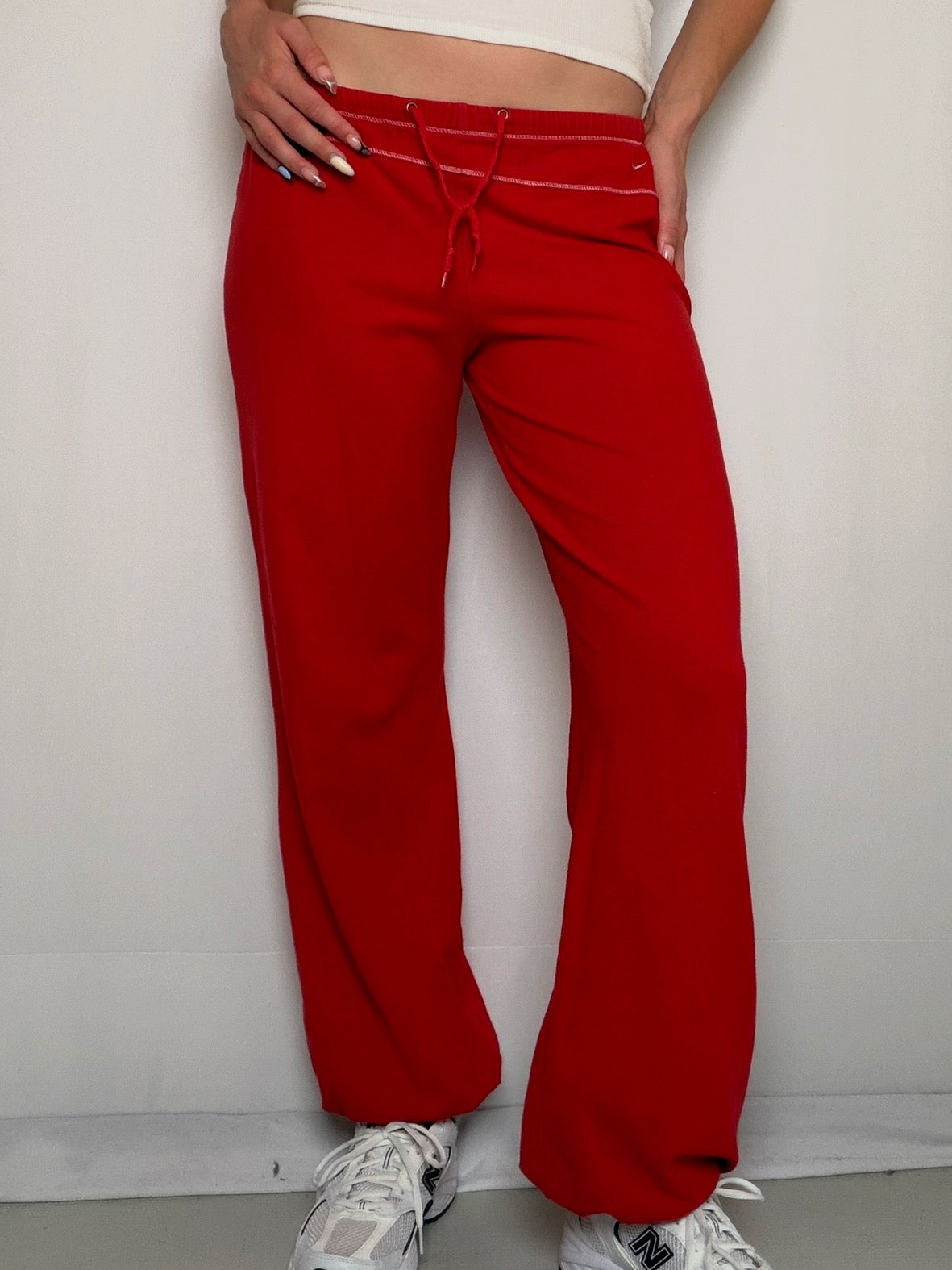 Pantalon de jogging rouge Nike. M vintage