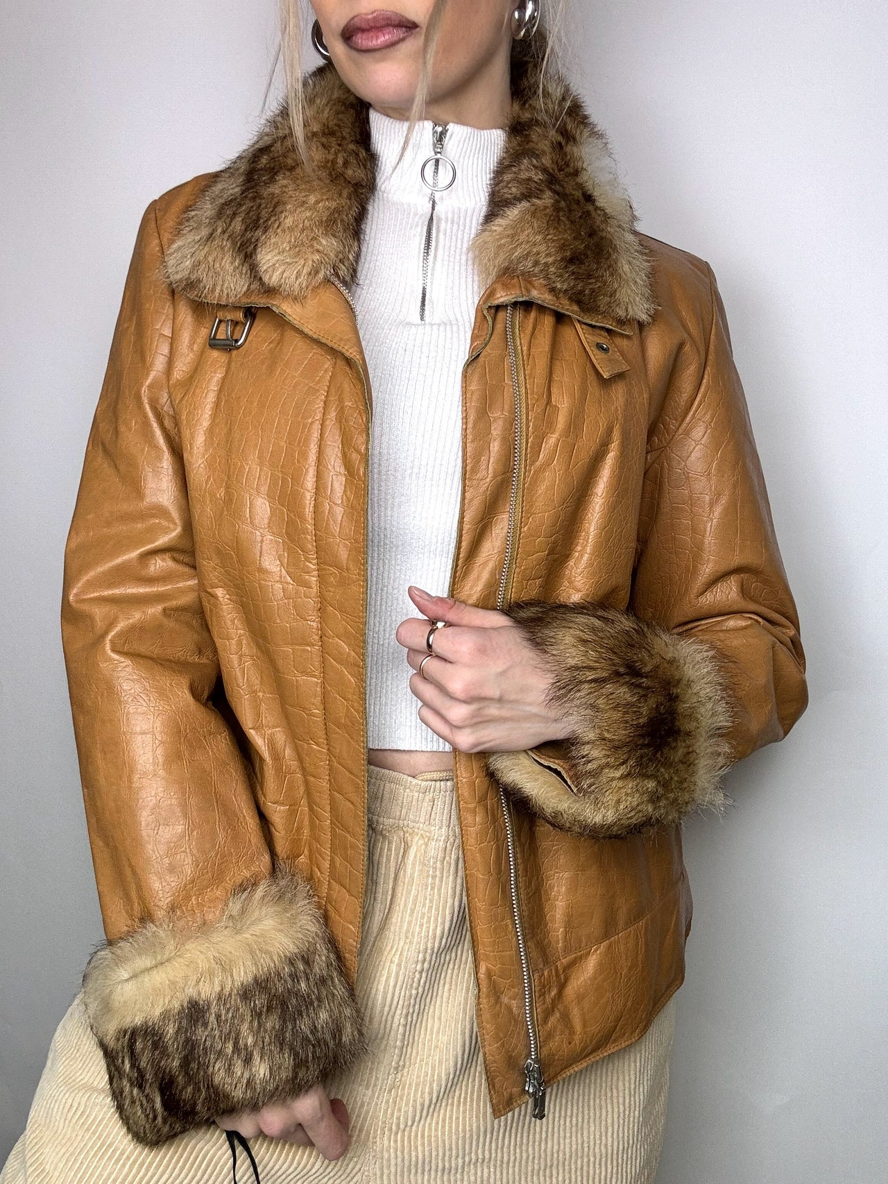 Veste en cuir avec fausse fourrure camel M/L vintage