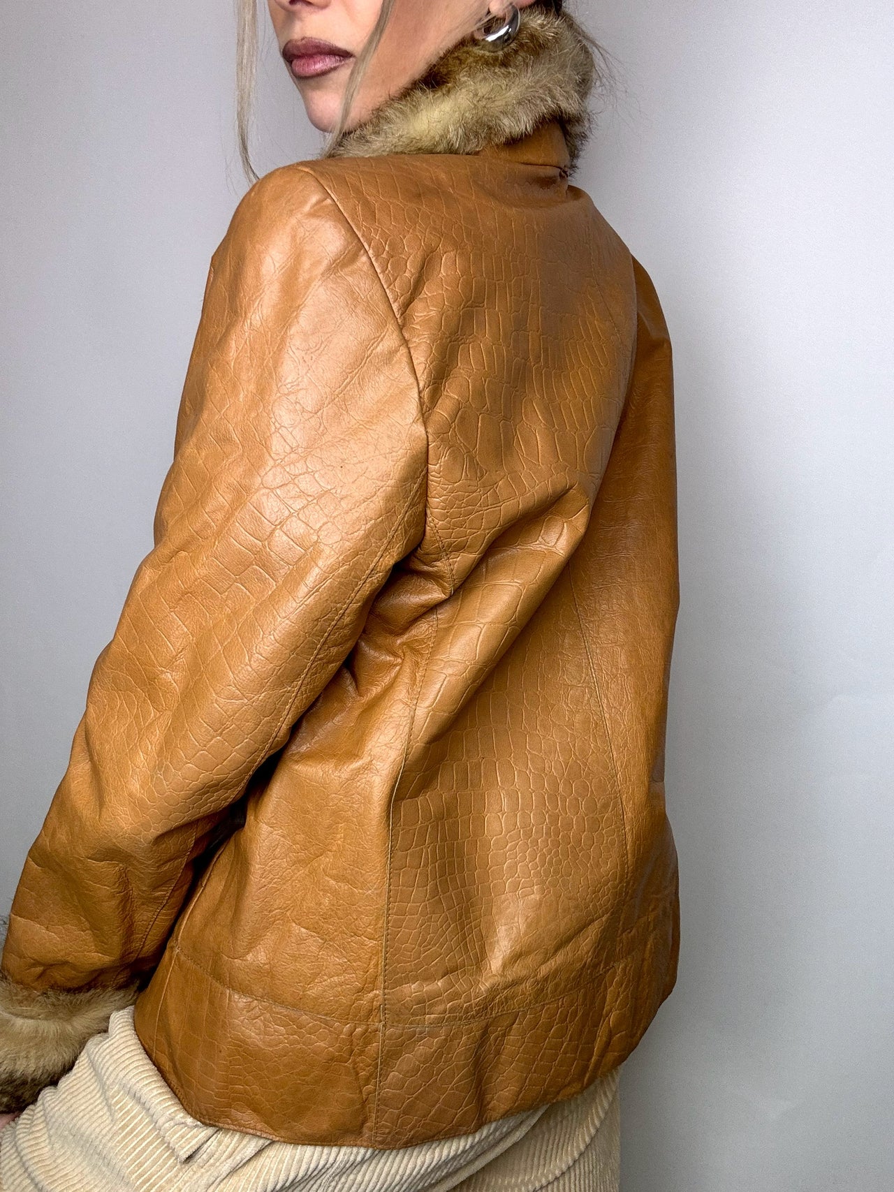 Veste en cuir avec fausse fourrure camel M/L vintage