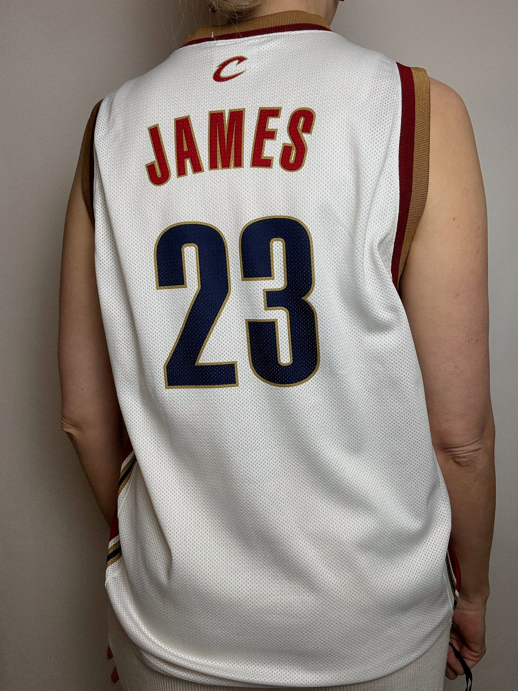 Maillot de Basketball blanc CHAMPION x CAVS S