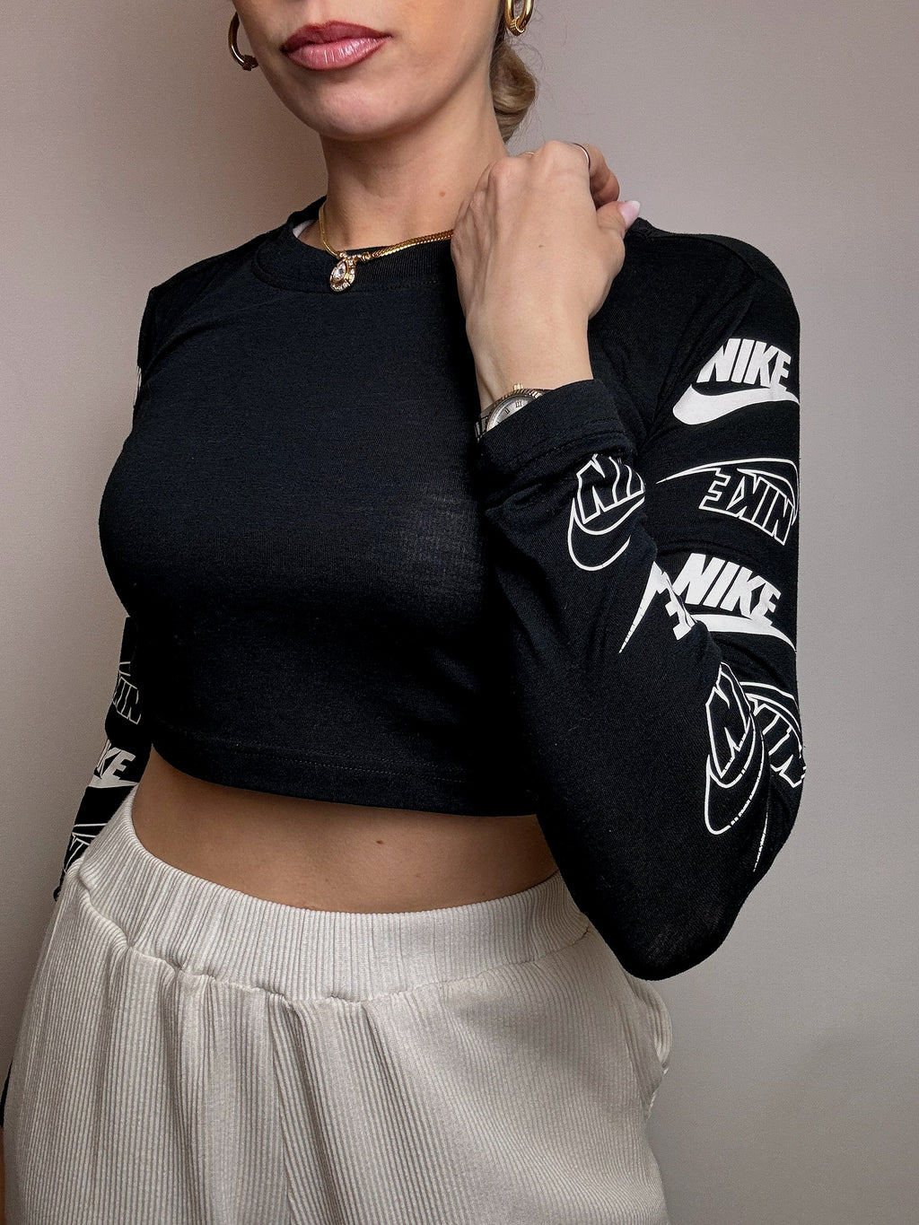 NIKE XS Vintage schwarzes bauchfreies Top