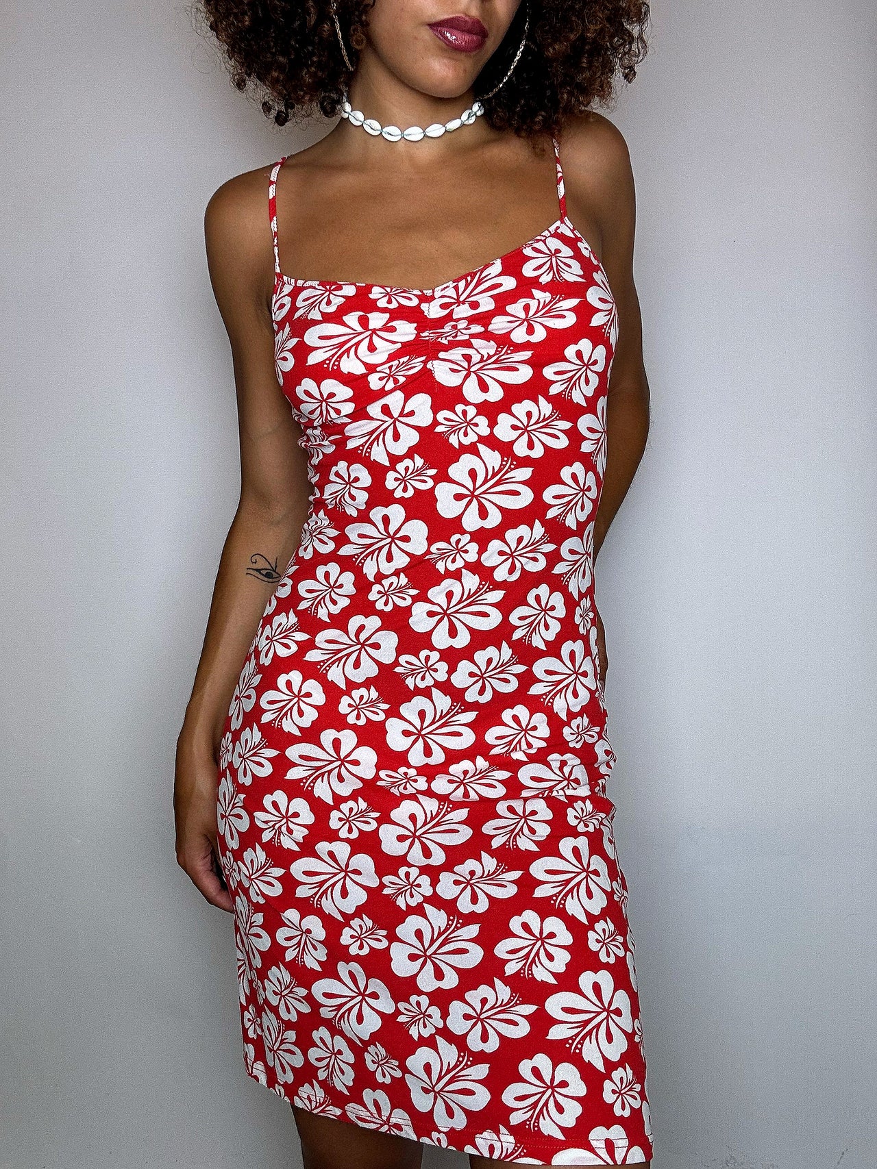 Robe à fleur Hawaiennes rouges M vintage