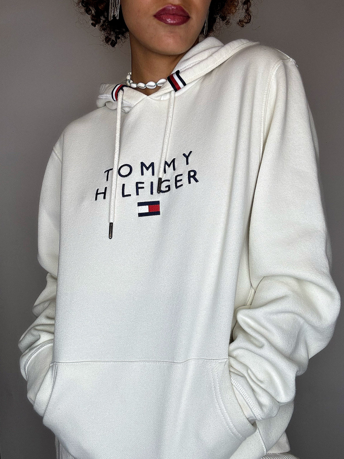 TOMMY HILFIGER L vintage cream hoodie