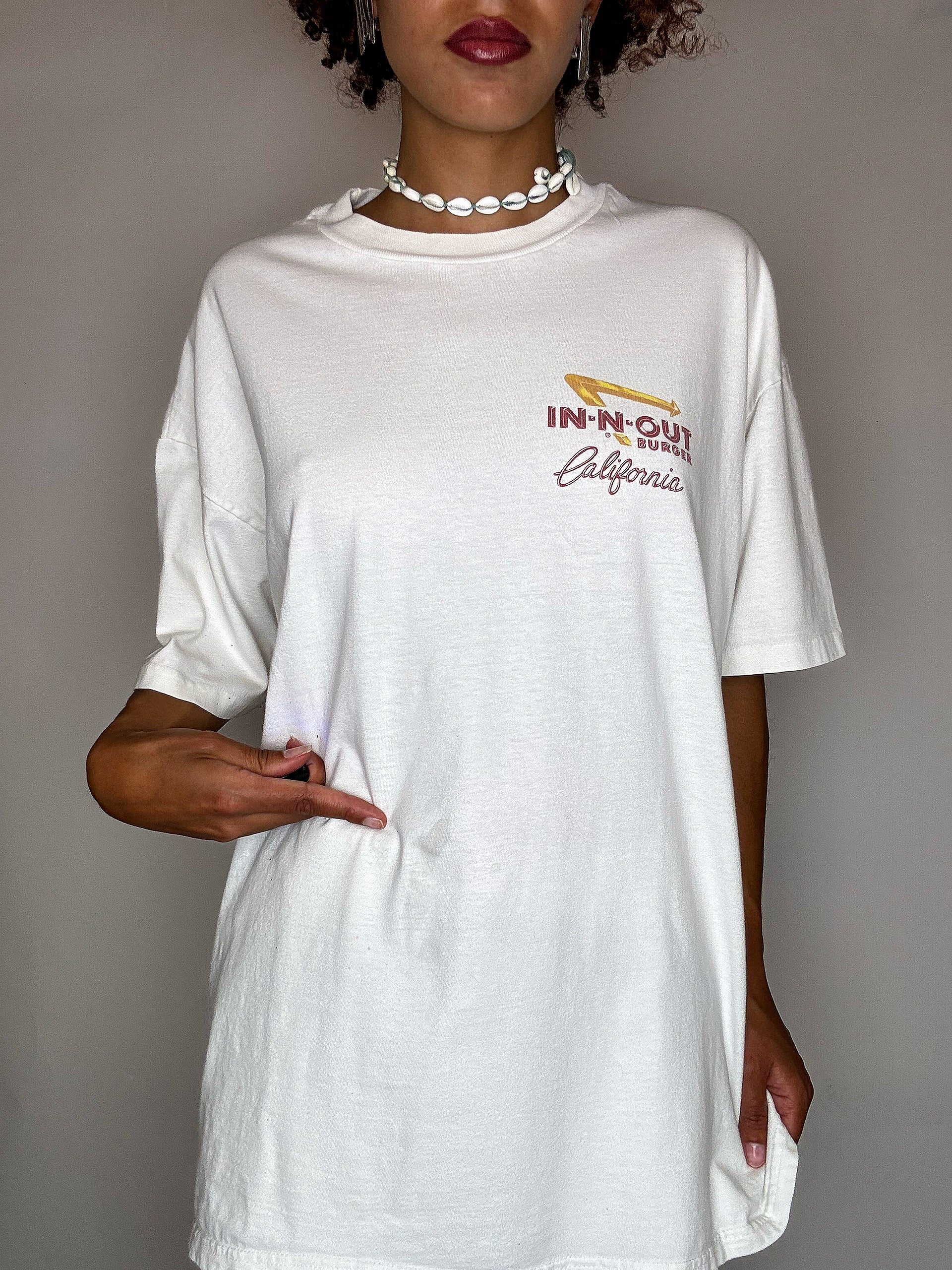 Vintage white IN AND OUT T-shirt XL