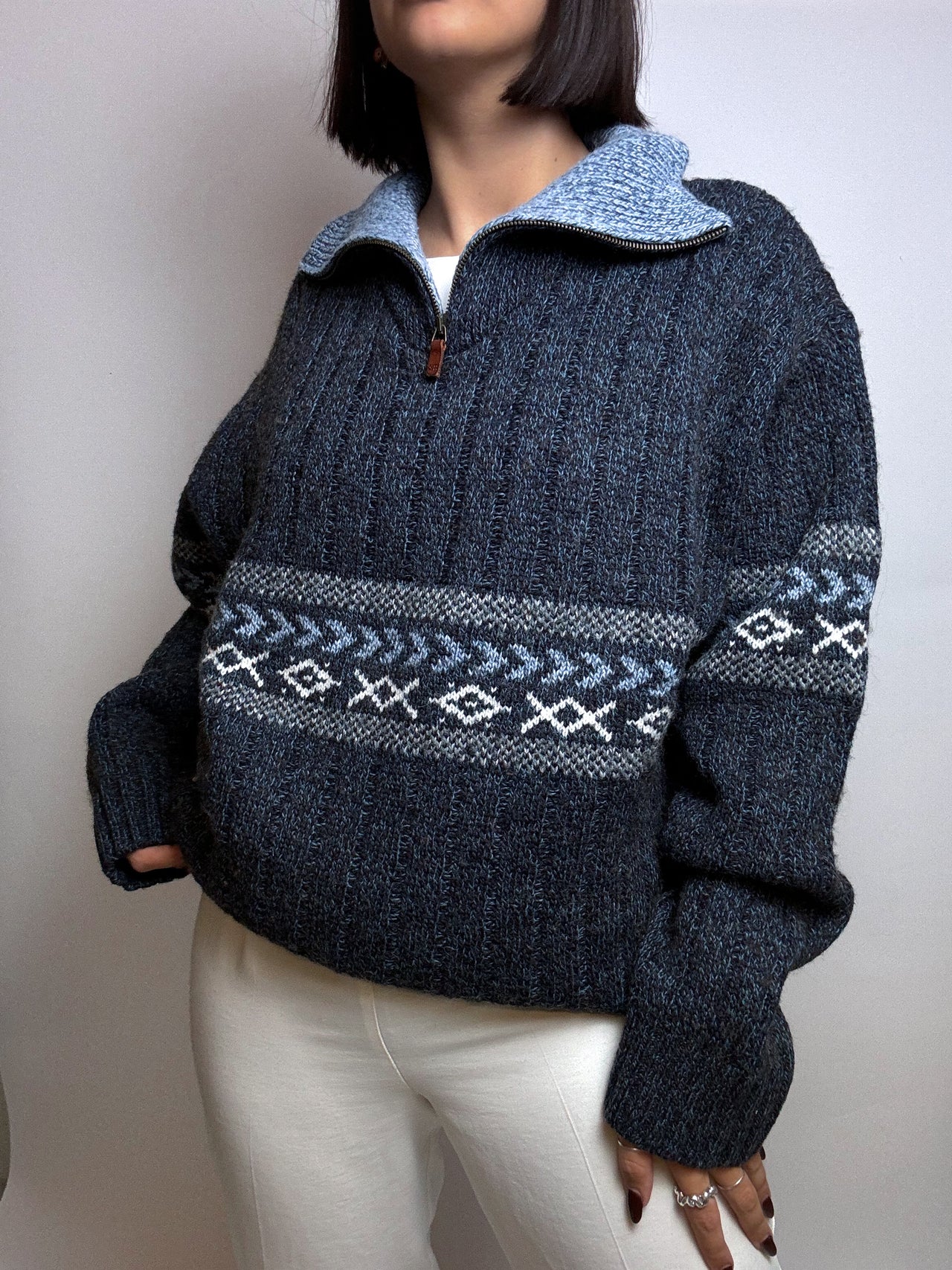 Vintage blue zipped wool sweater L