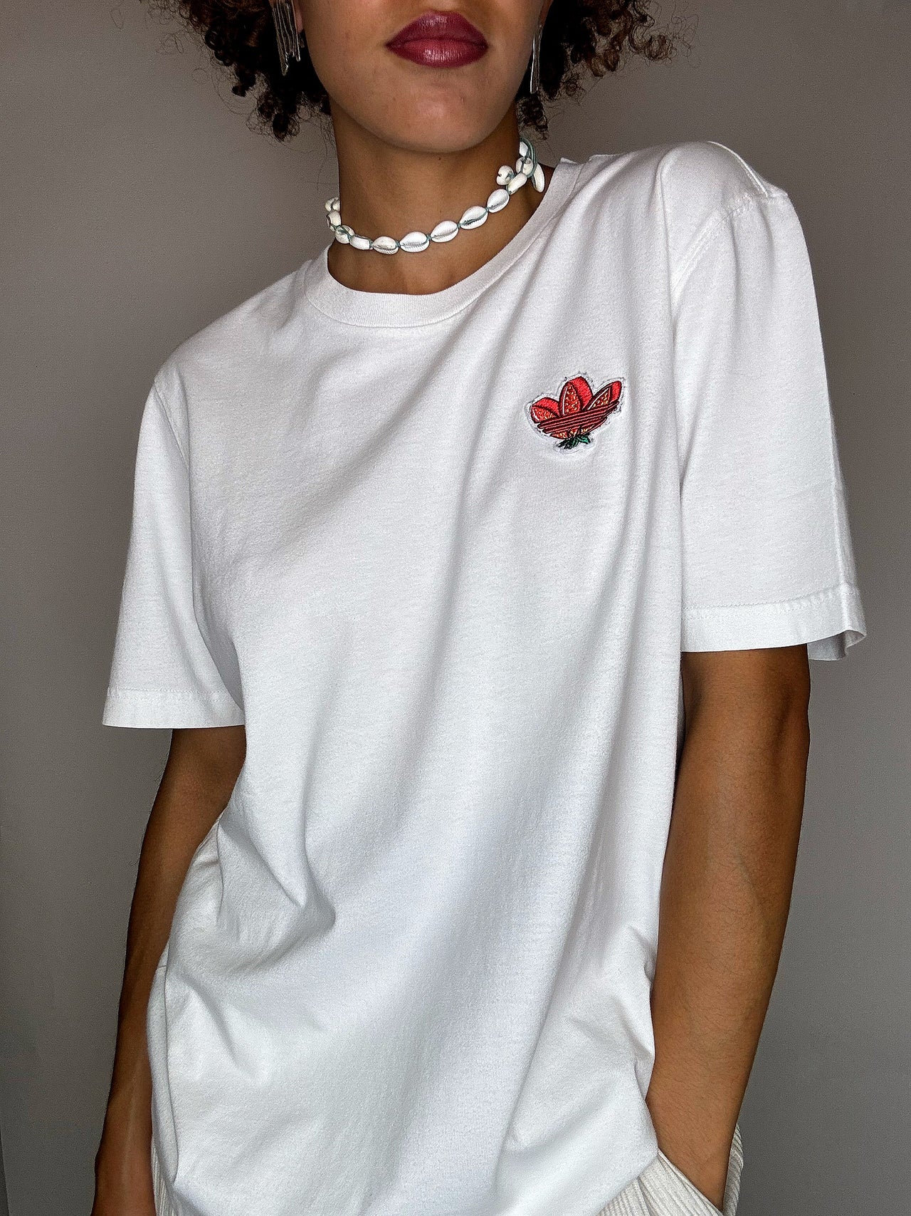 Tee shirt blanc brodé ADIDAS S vintage