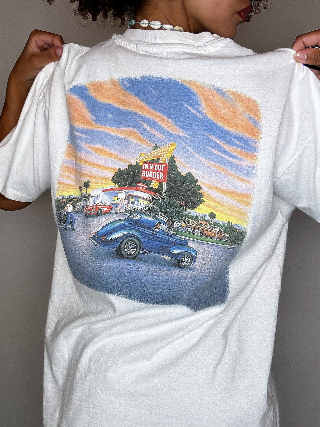 Vintage white IN AND OUT T-shirt XL