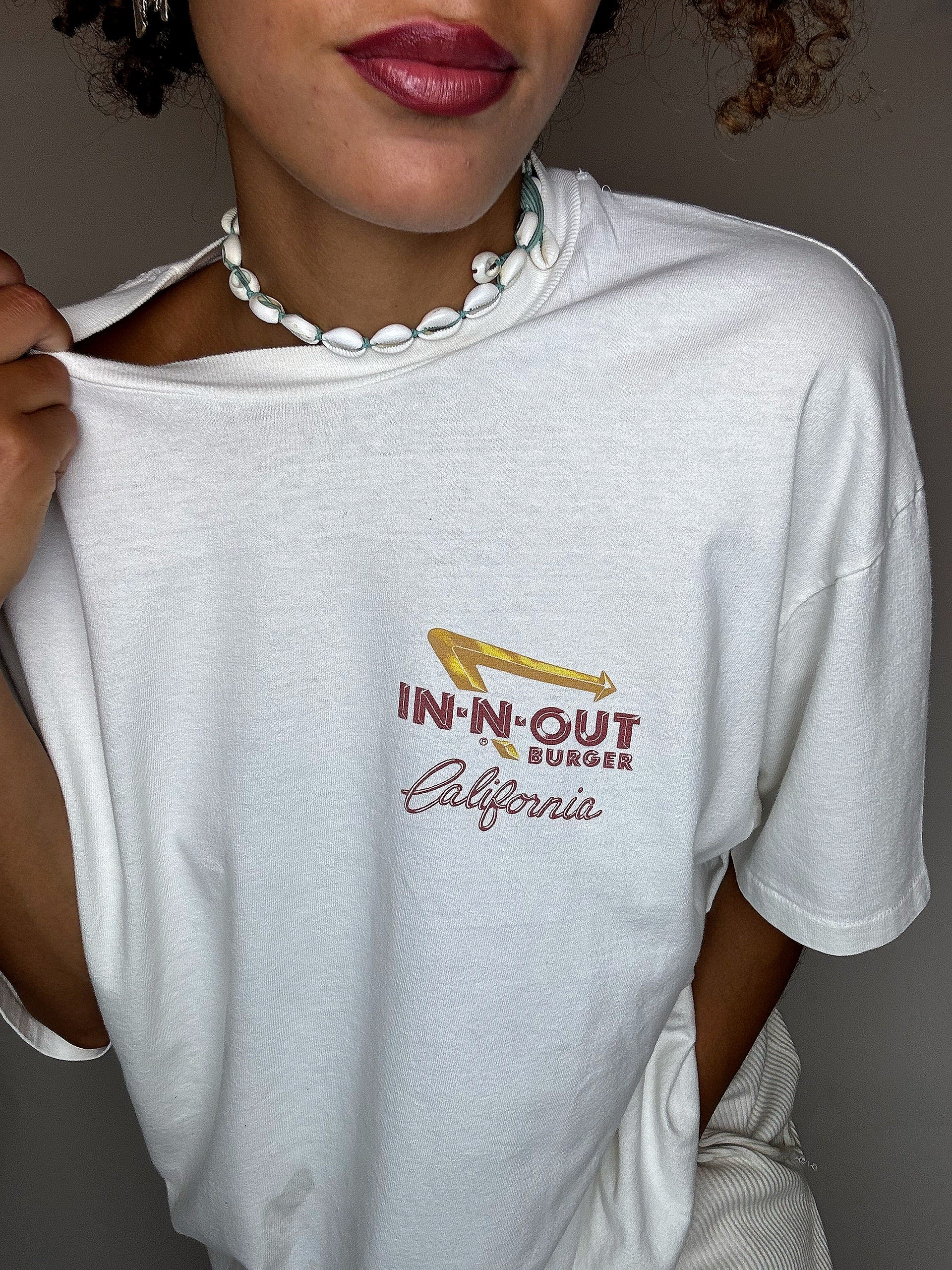 Vintage white IN AND OUT T-shirt XL
