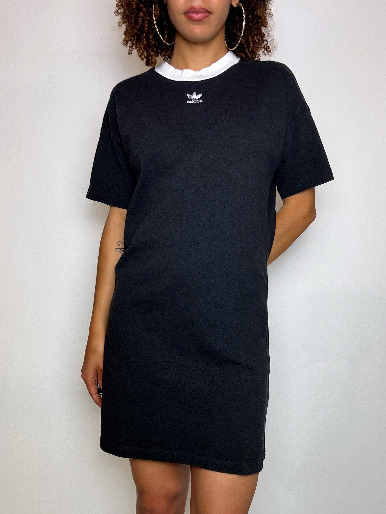 Robe manche courte noire ADIDAS M vintage