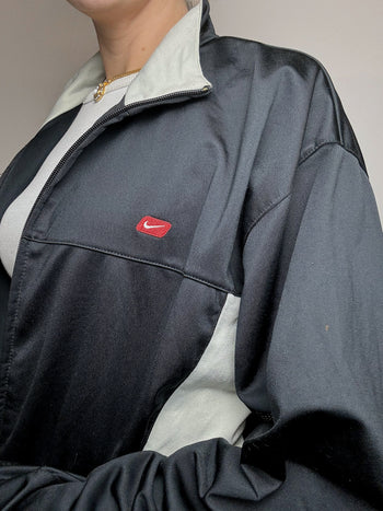 Vintage NIKE L black sports jacket